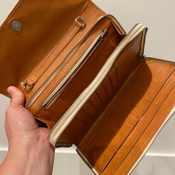 Farrier Regenerative Leather Crossbody/clutch/wallet - Picture 3 of 7